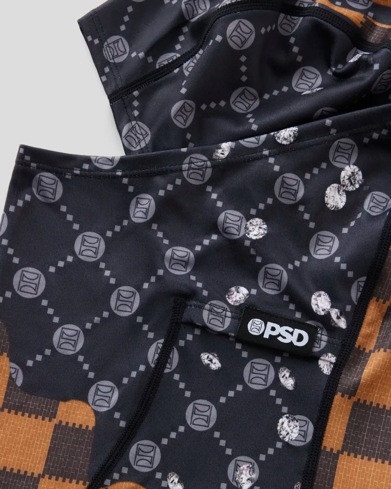 PSD Hooded Mask*Emblem Luxe