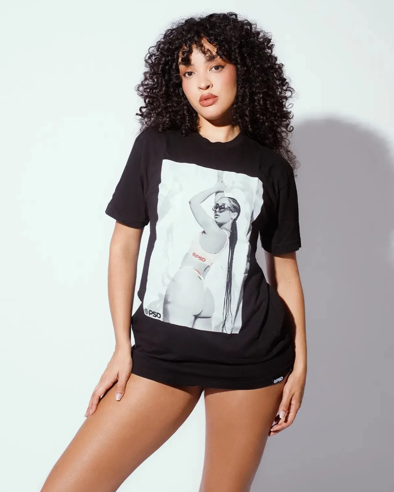Women PSD Unisex Tee's & Hoodies|Tee's*Izzy Guedes Tee