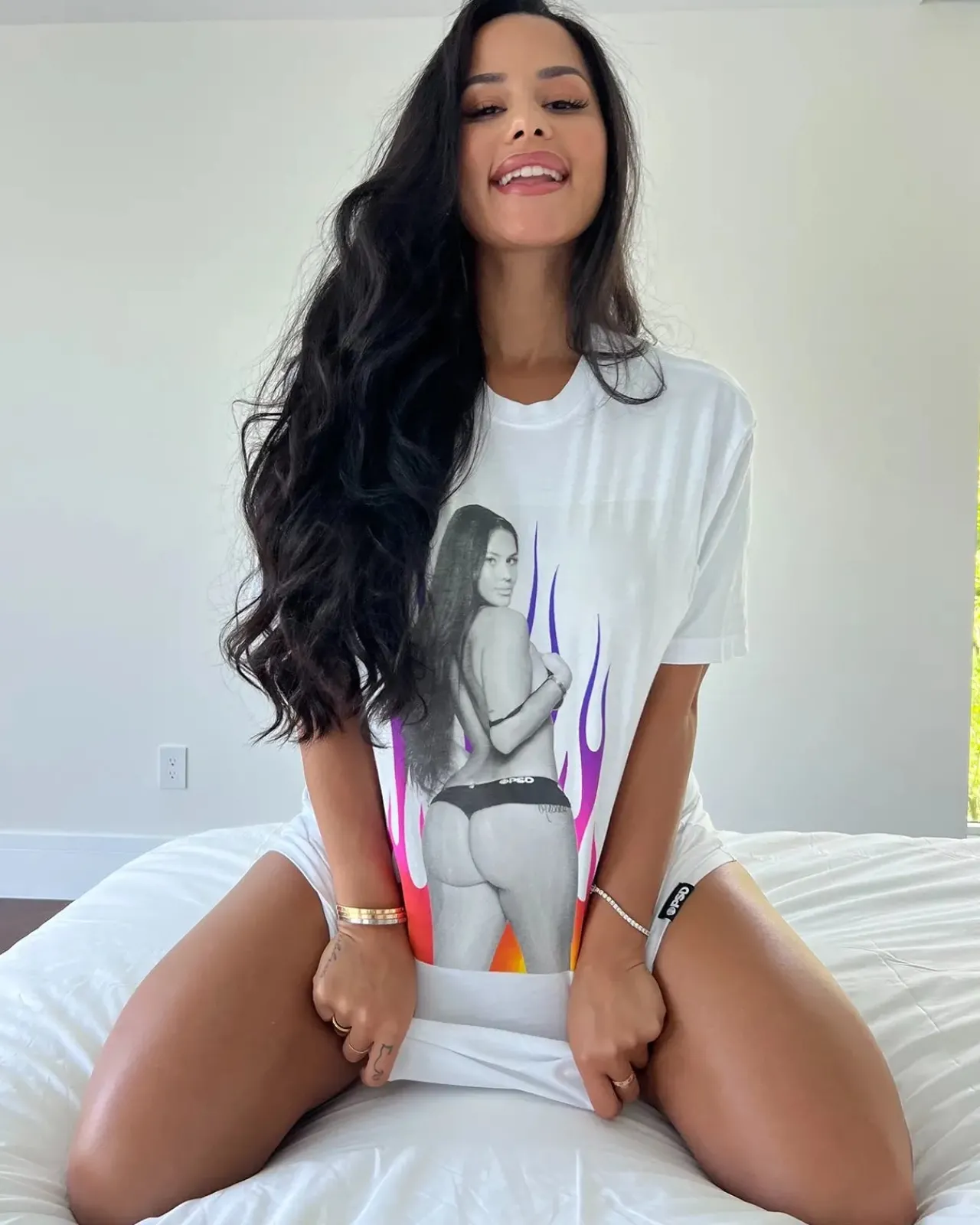 Women PSD Unisex Tee's & Hoodies|Tee's*Katya Henry Tee